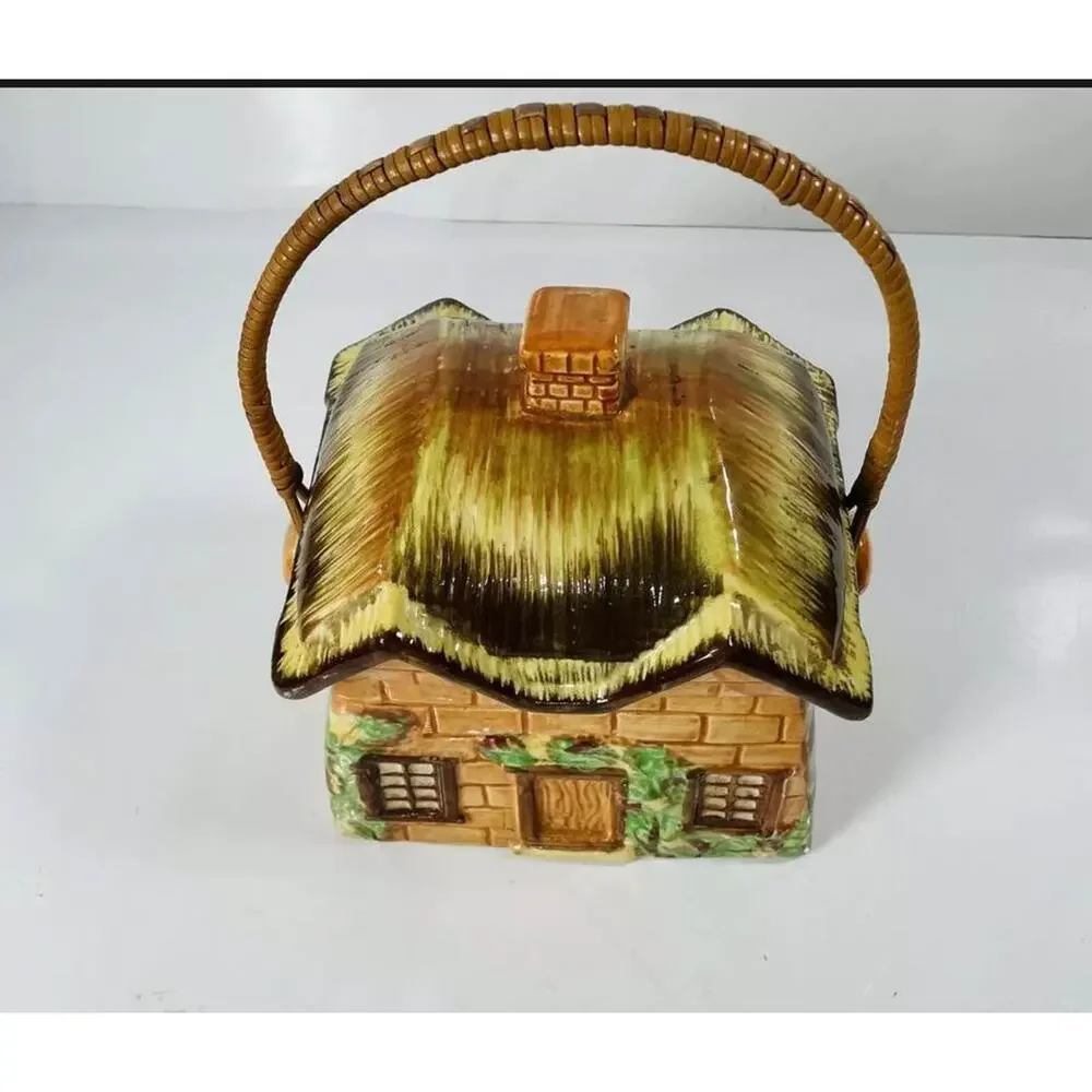 Vintage Occupied Japan Maruto Mu Cottage Ware Biscuit Cookie Jar 1945-1952